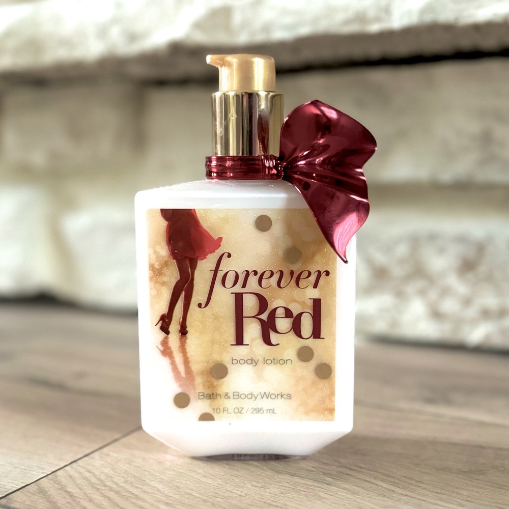 Vintage Bath and Body Works Forever Red lotion